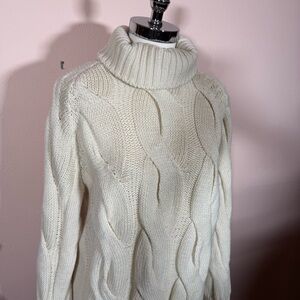 Peregrine Made in England 100% Wool Cream Cable Knit Turtleneck Sweater
